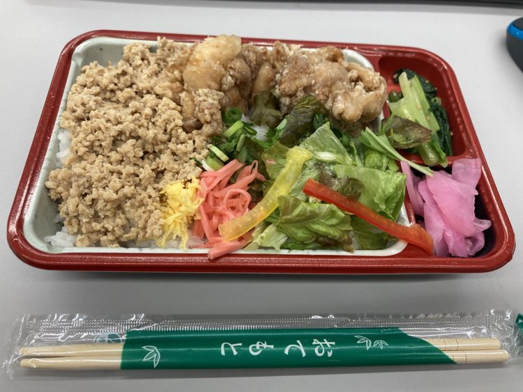 鳥唐そぼろ丼